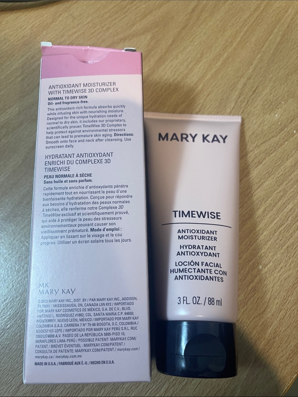 Mary Kay Timewise Antioxidant Moisturizer - Pale Pink Tube